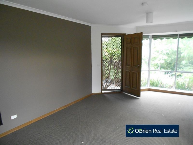 91 Strathavan Drive, Berwick VIC 3806