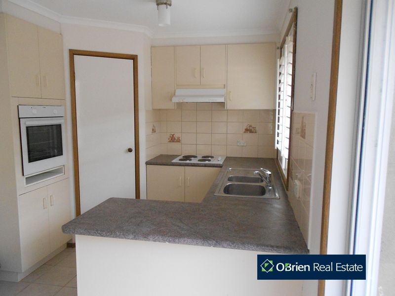 91 Strathavan Drive, Berwick VIC 3806