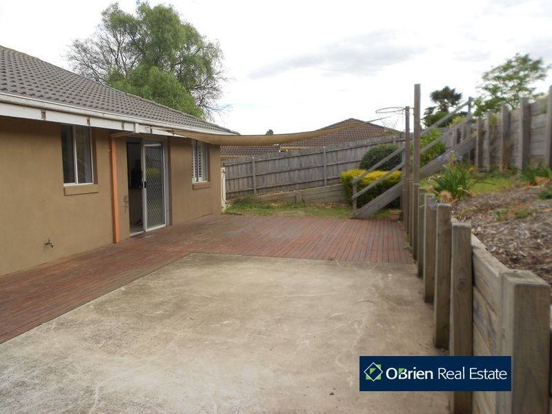 91 Strathavan Drive, Berwick VIC 3806