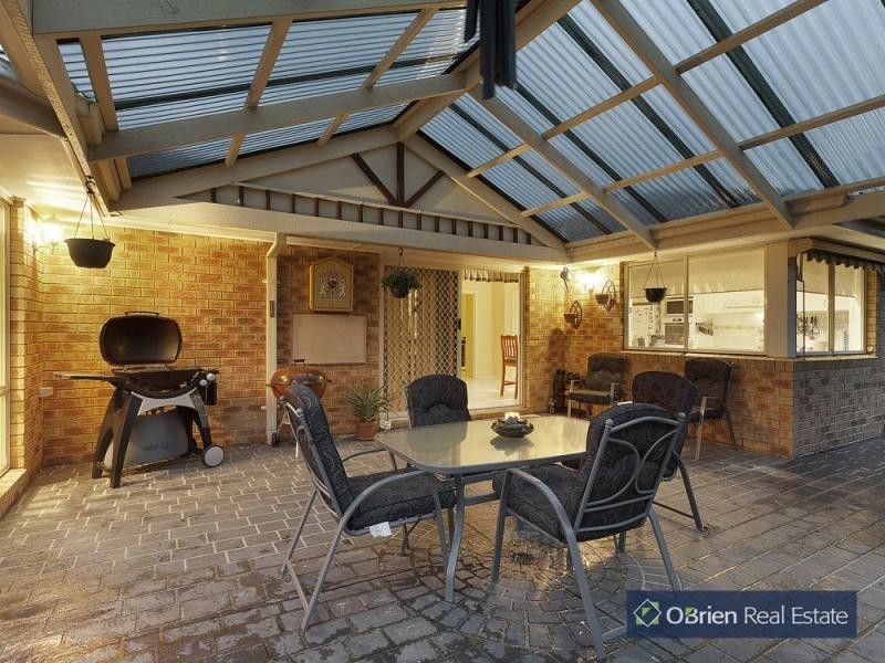 14 Thornley Drive, Berwick VIC 3806