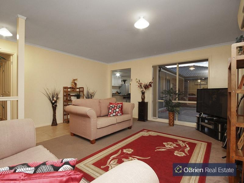 22 Silky Oak Drive, Cranbourne VIC 3977