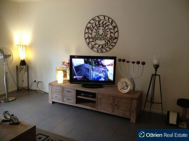 59 Downing Square, Pakenham VIC 3810