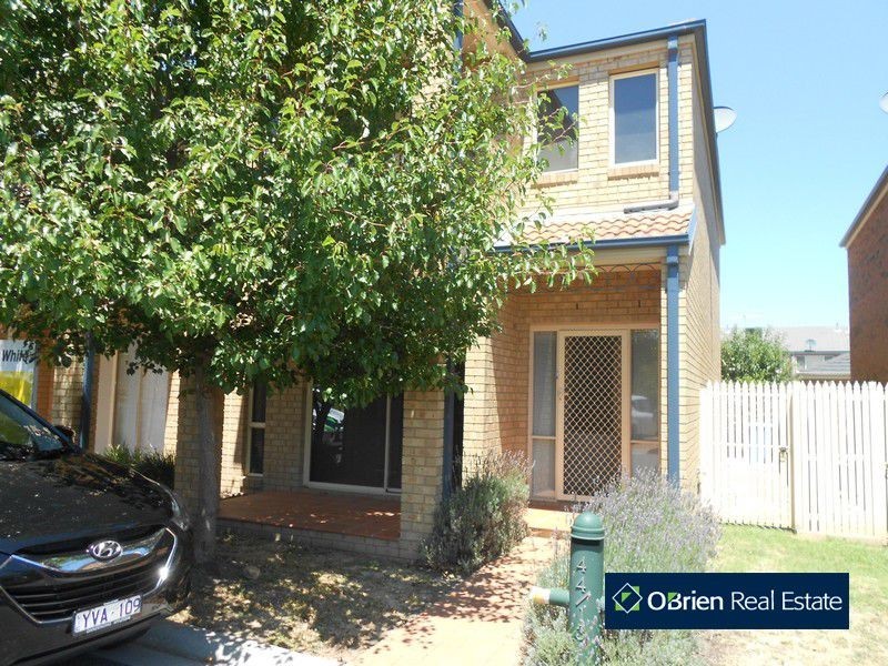 Unit 44/13 Kirren Close, Cranbourne VIC 3977
