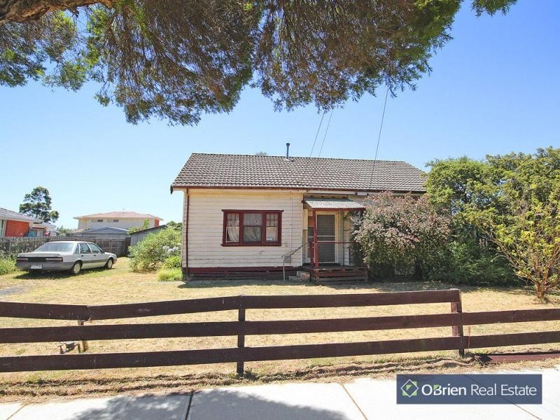 5 Alexander Street, Cranbourne VIC 3977