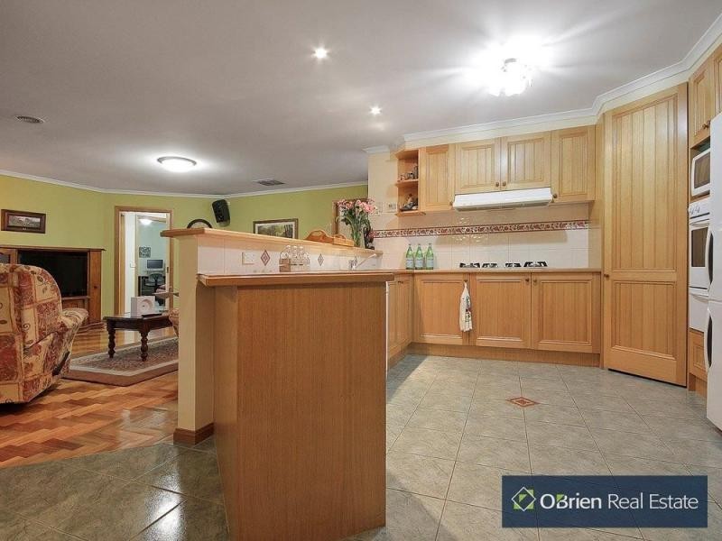 52 Melville Park Road, Berwick VIC 3806