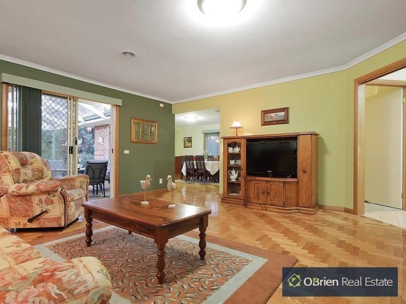 52 Melville Park Road, Berwick VIC 3806