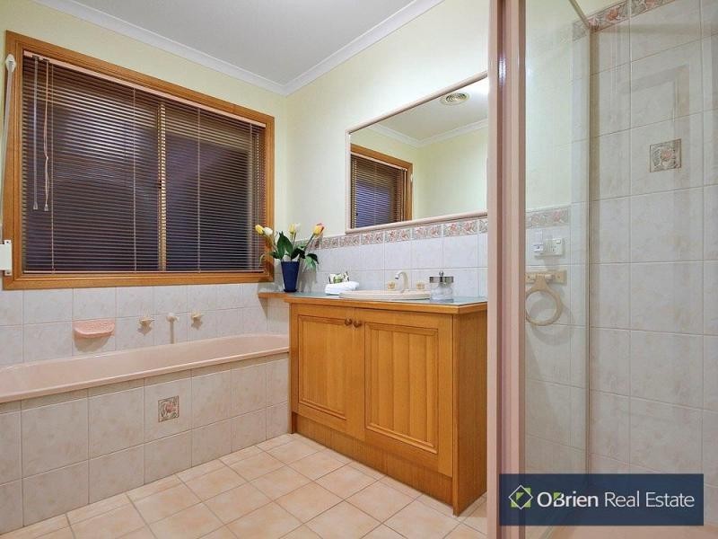 52 Melville Park Road, Berwick VIC 3806