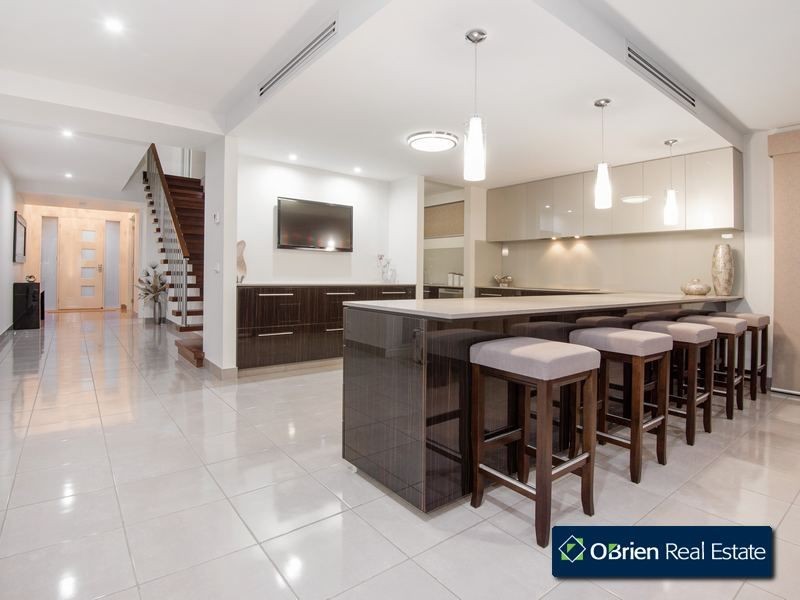 18 Ripplebrook Boulevard, Narre Warren North VIC 3804