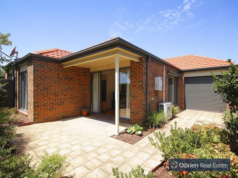 21/18-26 Marlesford Crescent, Berwick VIC 3806