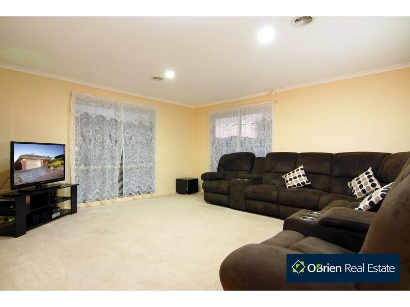 28 Pendle Close, Narre Warren South VIC 3805