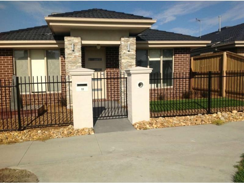 11 FANTAIL Lane, Pakenham VIC 3810