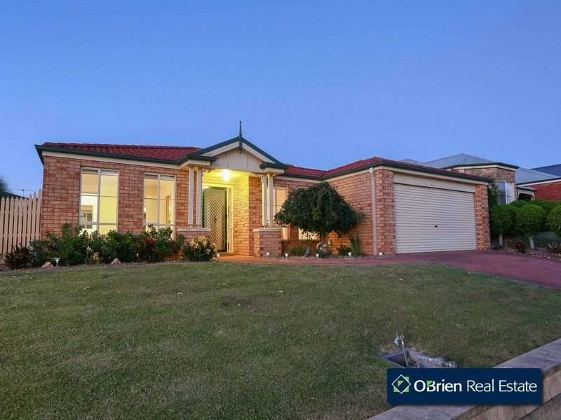 7 Dickson Mews, Berwick VIC 3806