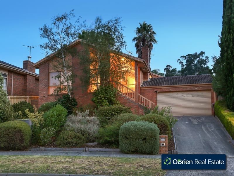 9 Balmain Drive, Berwick VIC 3806