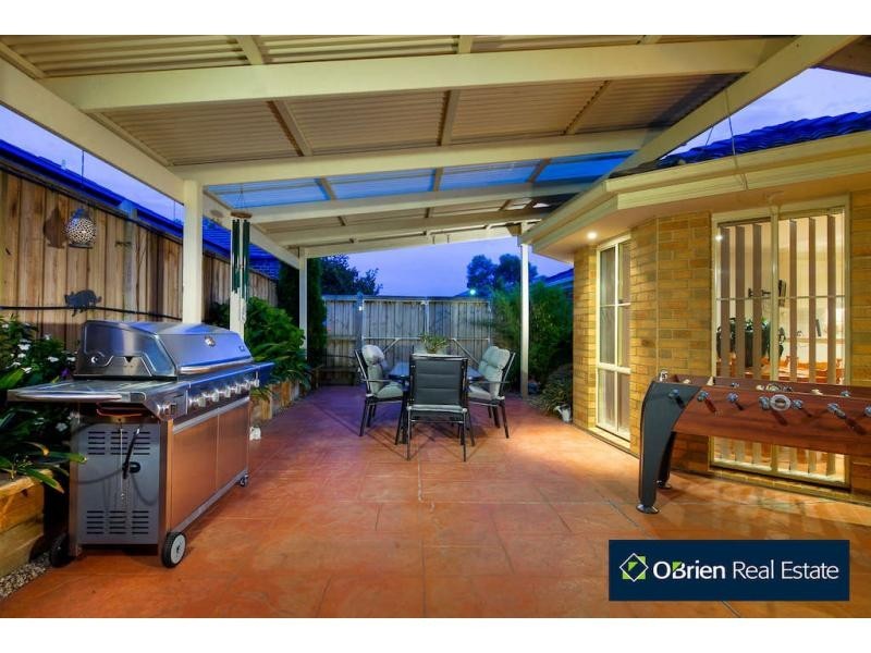 28 Champagne Grove, Narre Warren South VIC 3805