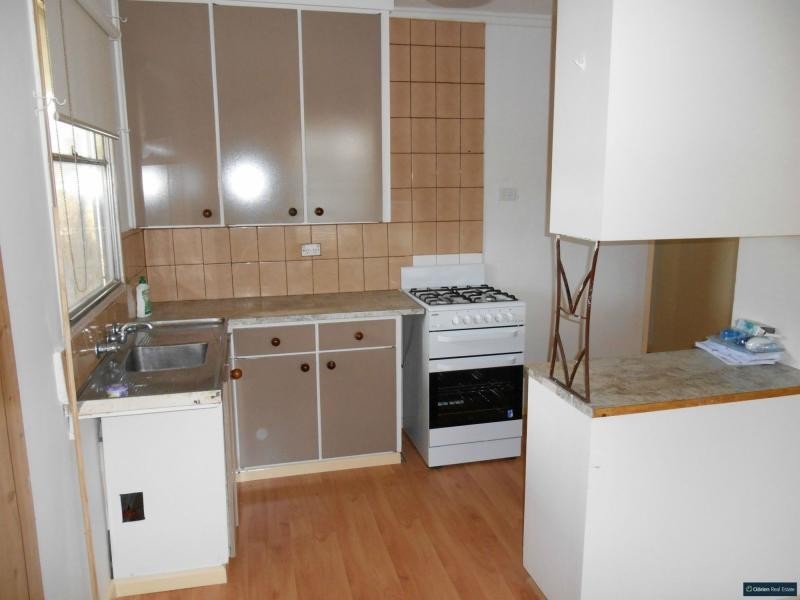 19 LACEBARK Street, Doveton VIC 3177