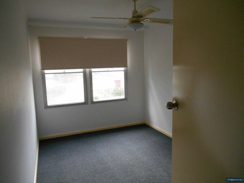 19 LACEBARK Street, Doveton VIC 3177