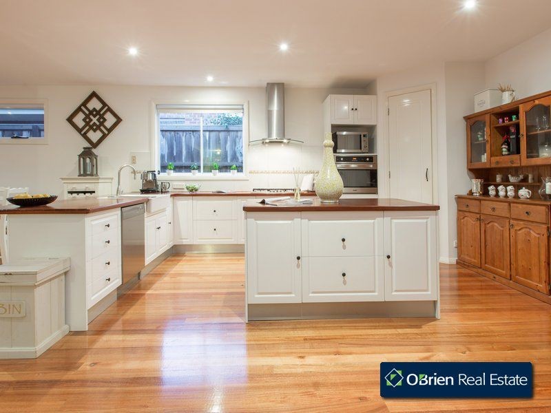 12 Marbelia Drive, Berwick VIC 3806