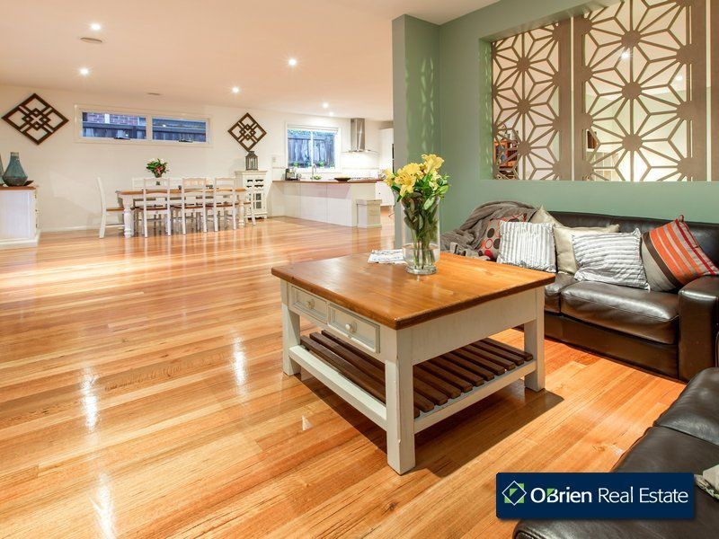 12 Marbelia Drive, Berwick VIC 3806