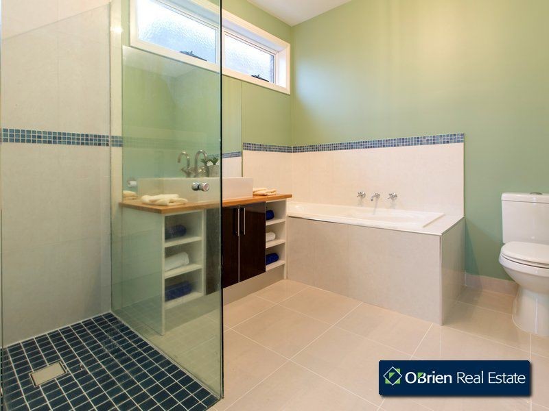 12 Marbelia Drive, Berwick VIC 3806