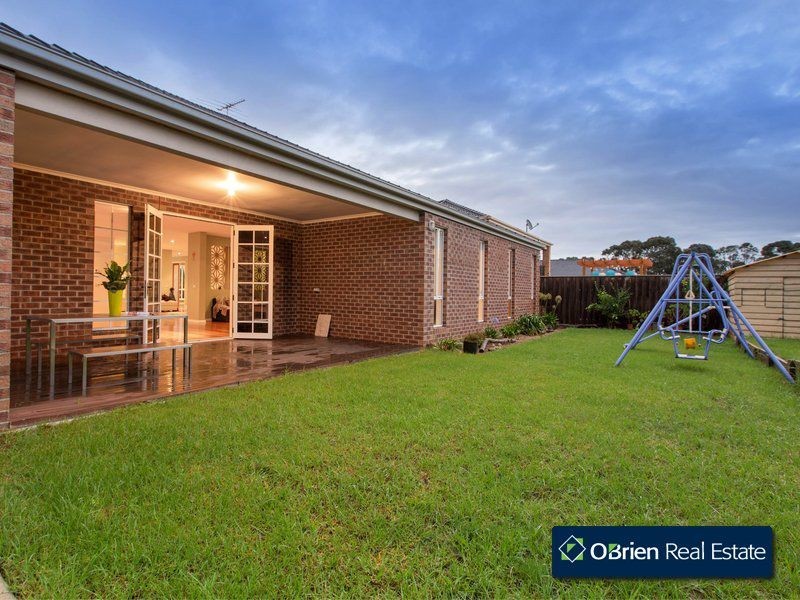 12 Marbelia Drive, Berwick VIC 3806