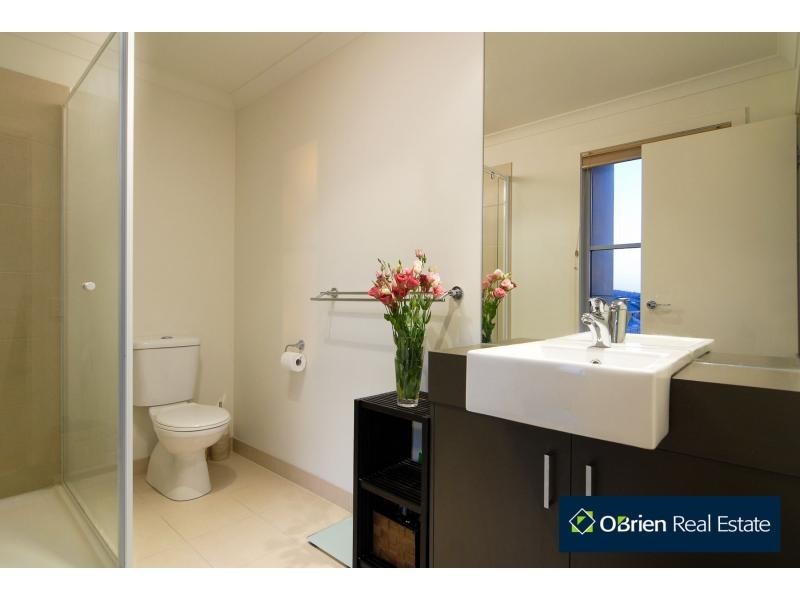 4 Manna Row, Officer VIC 3809