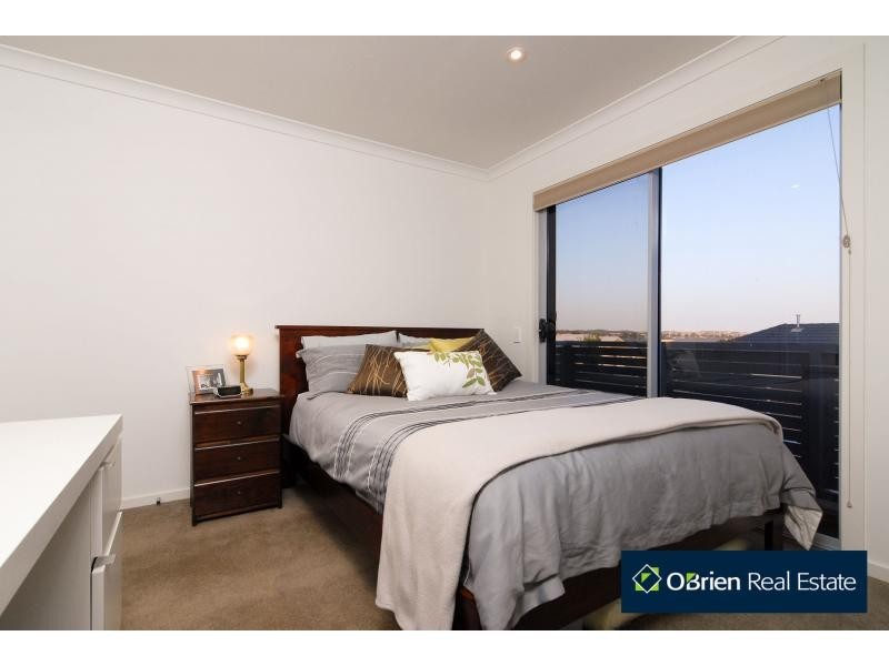 4 Manna Row, Officer VIC 3809