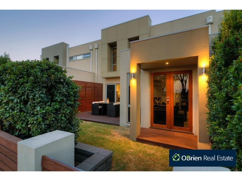 4 Manna Row, Officer VIC 3809