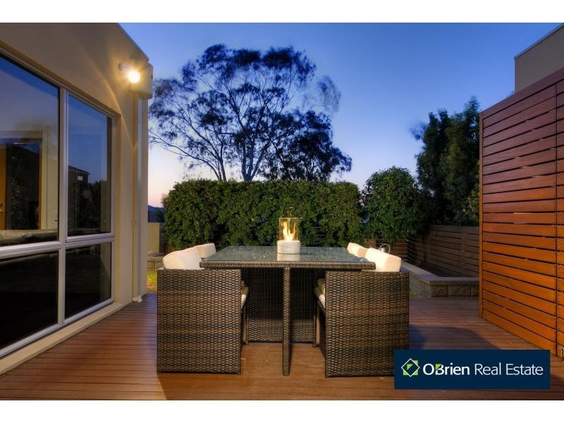 4 Manna Row, Officer VIC 3809