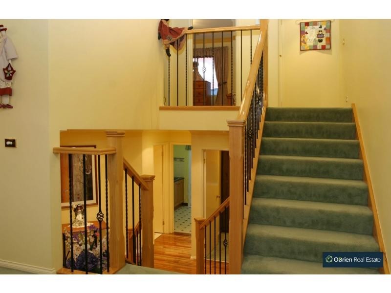 18 Avendon Court, Narre Warren South VIC 3805