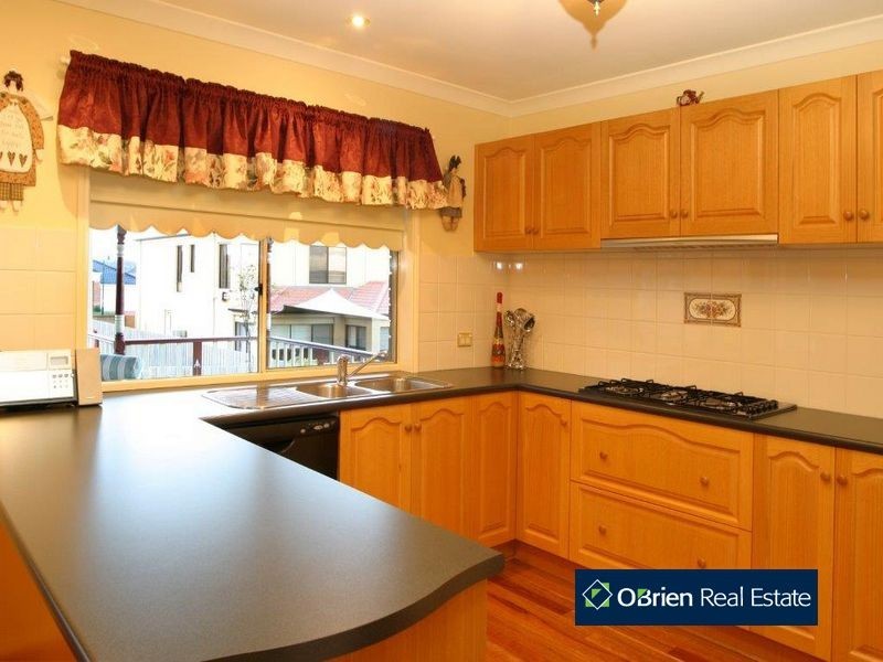 18 Avendon Court, Narre Warren South VIC 3805