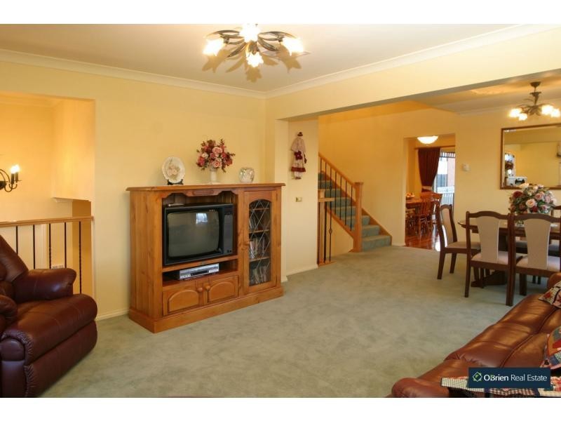 18 Avendon Court, Narre Warren South VIC 3805