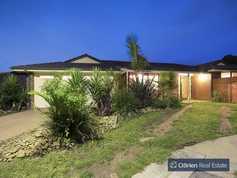 10 Janson Close, Narre Warren South VIC 3805