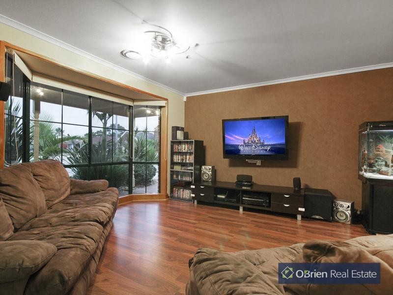 10 Janson Close, Narre Warren South VIC 3805