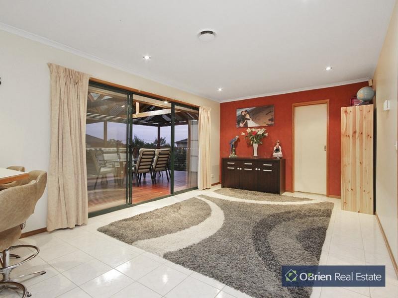 10 Janson Close, Narre Warren South VIC 3805