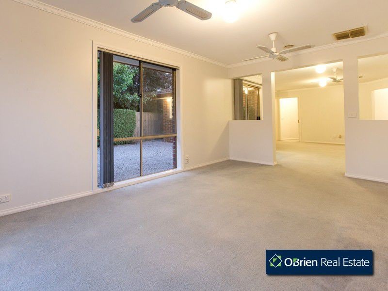 2 Bellevue Drive, Berwick VIC 3806