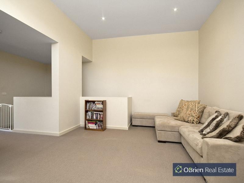 4 Sunline Terrace, Pakenham VIC 3810