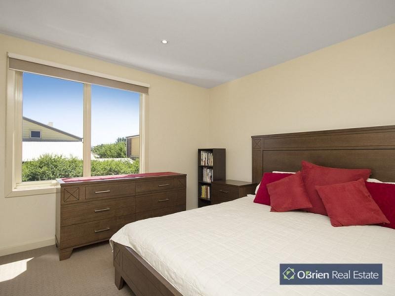 4 Sunline Terrace, Pakenham VIC 3810