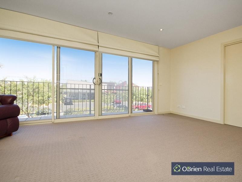 4 Sunline Terrace, Pakenham VIC 3810