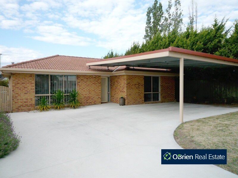 10 Homestead Road, Berwick VIC 3806