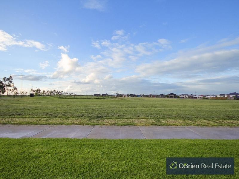 L16 Gossamer Way, Werona Waters, Narre Warren South VIC 3805