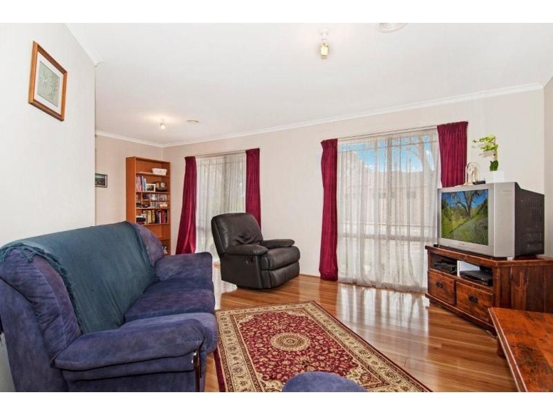 4 Glynelea Crescent, Skye VIC 3977