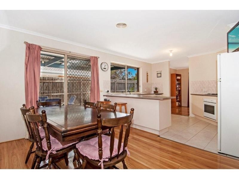 4 Glynelea Crescent, Skye VIC 3977