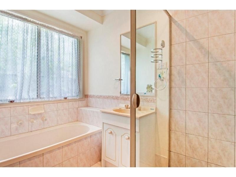 4 Glynelea Crescent, Skye VIC 3977