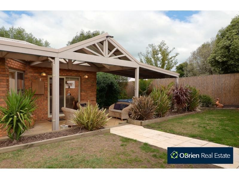 5 Maralee Court, Berwick VIC 3806