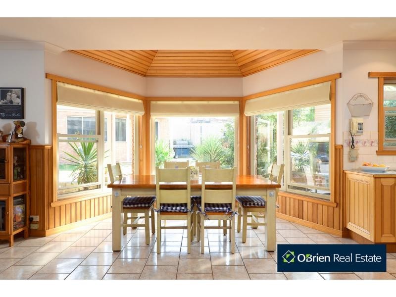 5 Maralee Court, Berwick VIC 3806