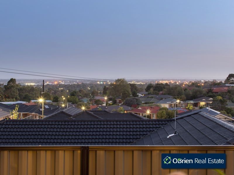 7 Powell Place, Pakenham VIC 3810