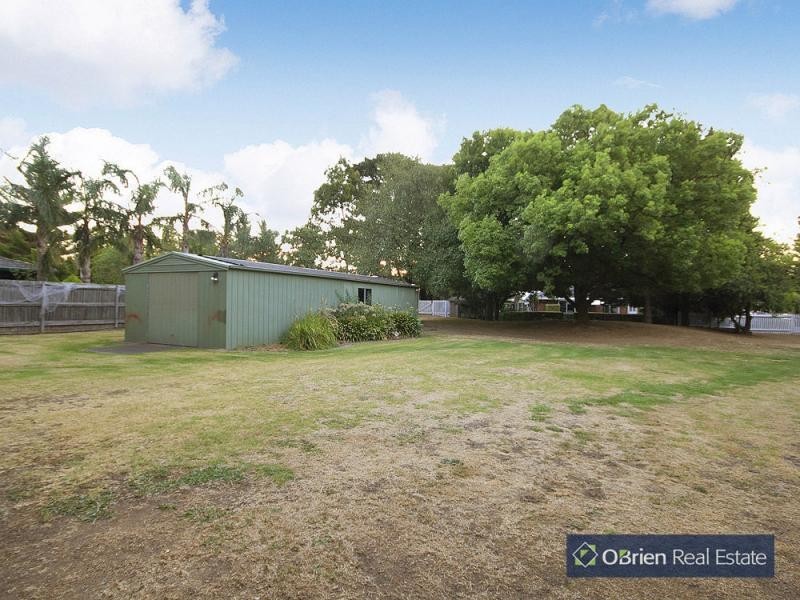 7 Dee-Wy Road, Narre Warren South VIC 3805