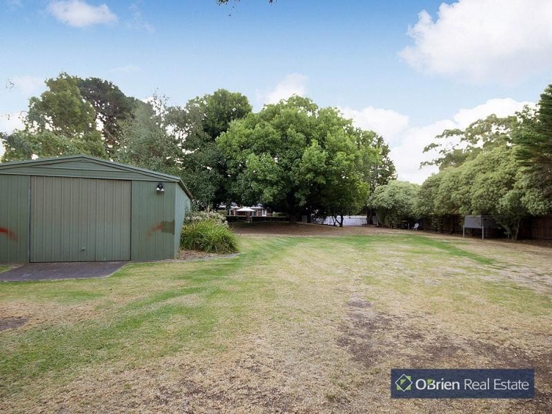 7 Dee-Wy Road, Narre Warren South VIC 3805