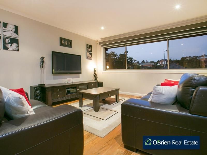 42 Royston Avenue, Berwick VIC 3806