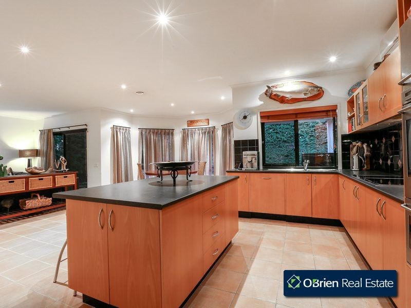 1 Hibberd Court, Berwick VIC 3806